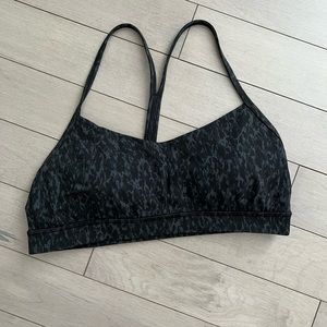 Lululemon Flow Y Bra, Size 10